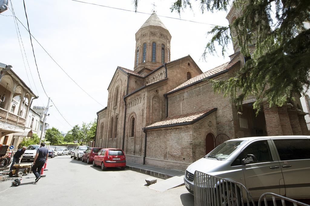 Apartment In Purtseladze Street 第比利斯 外观 照片